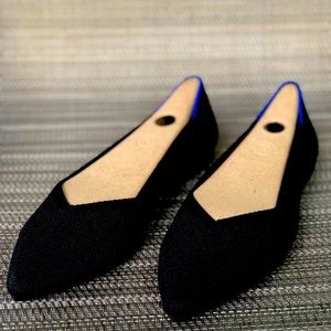 Rothy’s Point Black 9.5 NIB